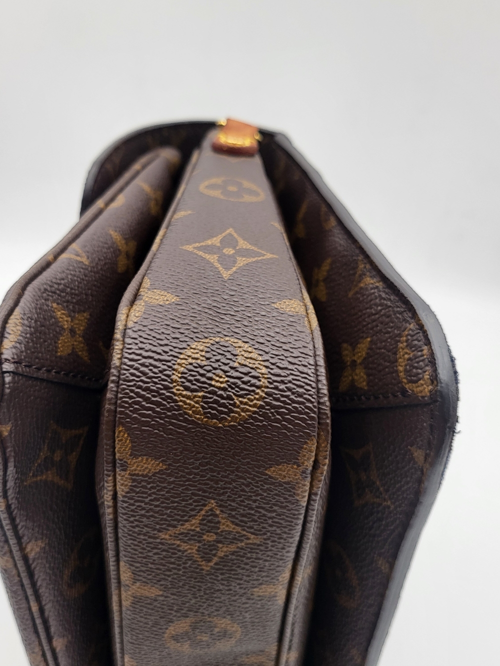 Louis Vuitton Brown Monogram Pochette Metis Crossbody Bag M44875, Authentic !! - Picture 8 of 16